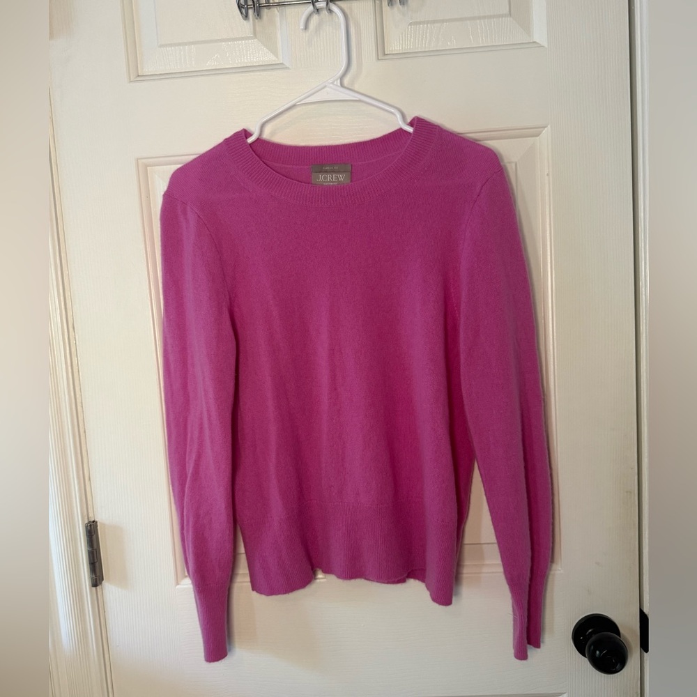 Beautiful Cashmere Pink Crew Neck Sweater by J. Crew Classic Fit Size Medium